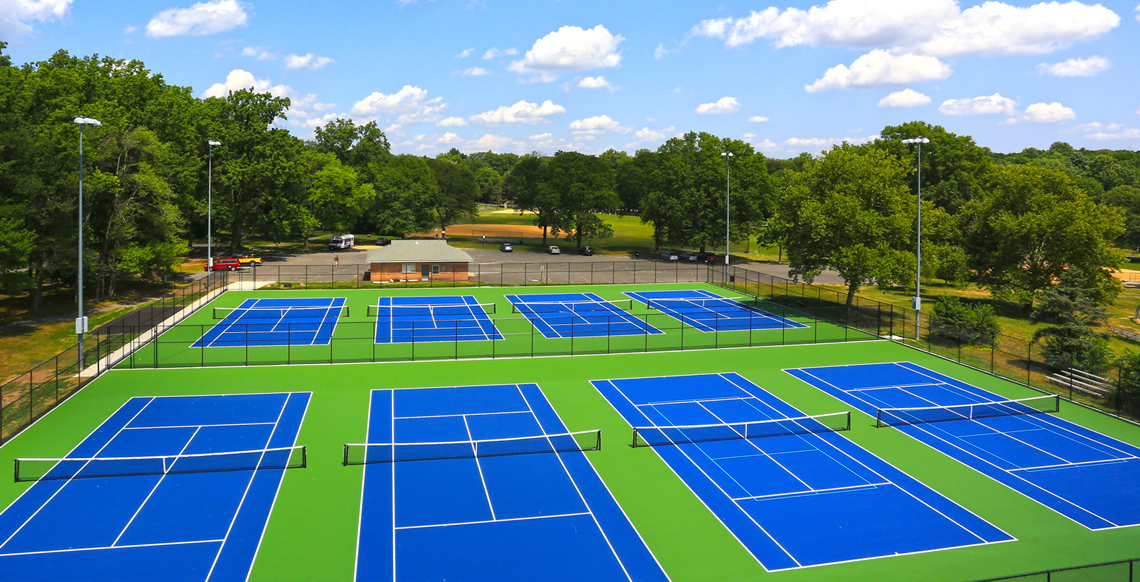 blue green pickelball court surface